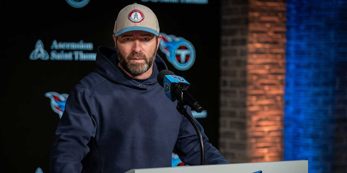 Titans’ Brian Callahan giving up play-calling duties after 0