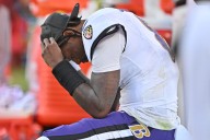Mahomes shines for Chiefs, Jackson adds to Ravens’ injury woes as Kansas City rolls to 37