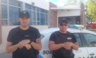 Policías de la Comisaría Cuarta le salvaron la vida a un hombre con maniobras de RCP