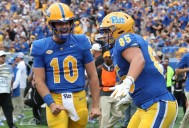 Deadspin | Eli Holstein throws 4 TDs as Pitt runs away late from Central Michigan