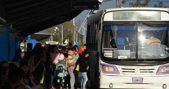 Aniversario de Roca 2025: ¿desde que hora habrá colectivos gratis este fin de semana?