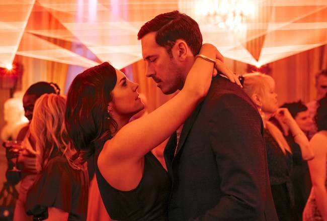 'The Couple Next Door' Season 2 Date Trailer Cast Starz