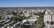 La pobreza en Neuquén disminuye mientras en otras regiones sigue alta: por qué la provincia marca la diferencia
