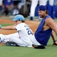 Amid emotional retirement reveal, Kershaw focused on beating Giants