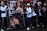 Miles marchan en Buenos Aires para pedir justicia por triple feminicidio en Argentina transmitido en Instagram