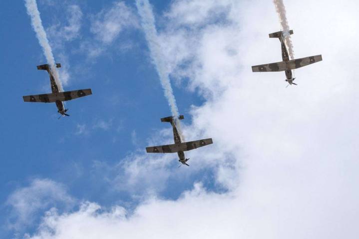 Encabeza Maru desfile Cívico-Militar por el 215 Aniversario de la Independencia