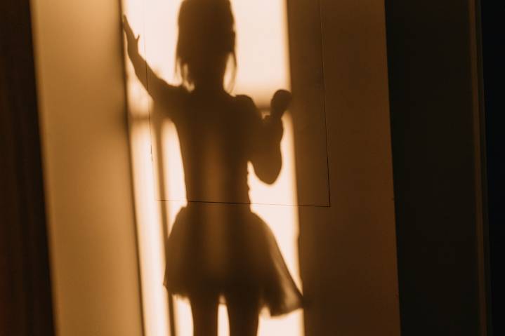 Dear Annie: I’m worried about how my friend’s boyfriend treats her kids