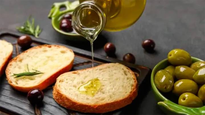 Falsificación en etiquetas: la ANMAT prohibió la venta de dos aceites de oliva