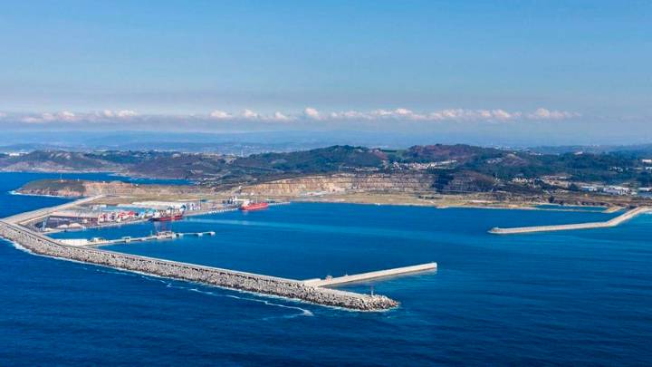 Arteixo solicita la revisión catastral del puerto exterior por «serias discrepancias» con los valores fijados