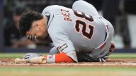 Tigers' Javier Báez leaves game after fouling ball off his forehead
