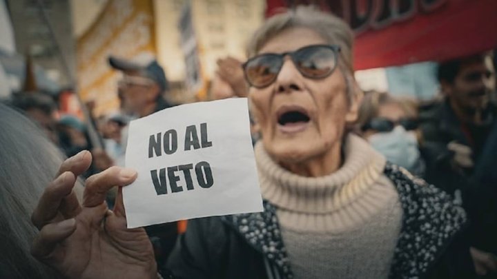 Milei miente: en el presupuesto 2026 suma recortes en jubilaciones y discapacidad
