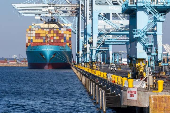 Port of Los Angeles reports strong August numbers amid shipping uncertainty