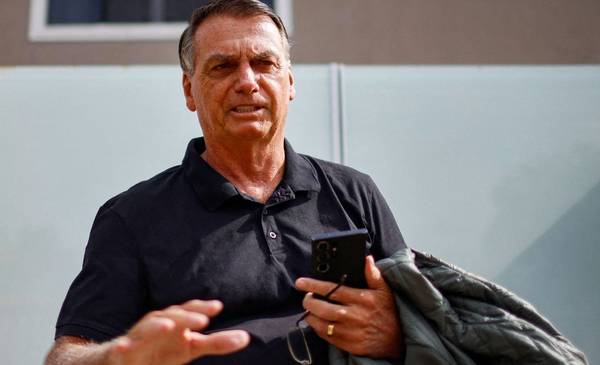 Le detectaron cáncer de piel al ex presidente Bolsonaro