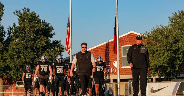 Dominant display: Photos from Panther Creek's commanding win over Southwest