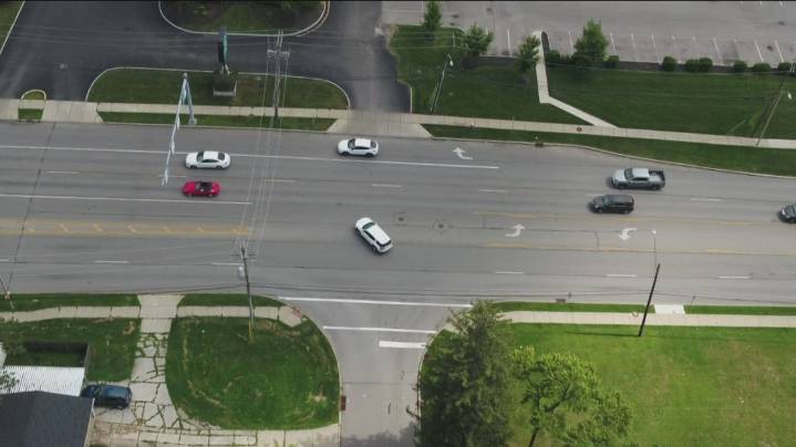 Toledoans share concerns with intersection of Secor and Queenswood