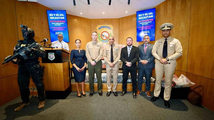 Dominican Republic says it seized cocaine that was on speedboat destroyed by U.S. Navy