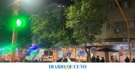 [VIDEOS] Revuelo y tensión en pleno centro: un hombre invocaba a Satanás a los gritos desde un balcón