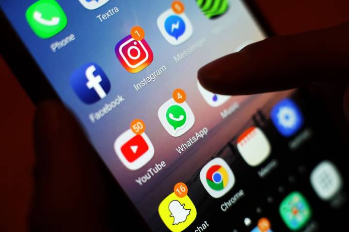 Struggling pupils most likely to have negative phone experiences