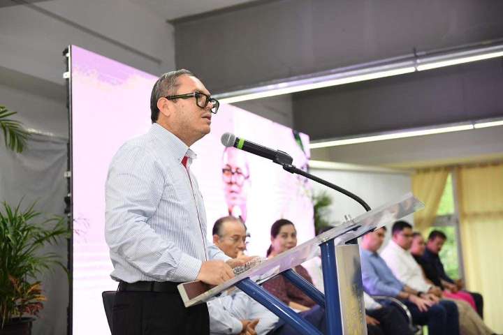 PRESENTA UNACH la empresa de consultoría INTELECTA