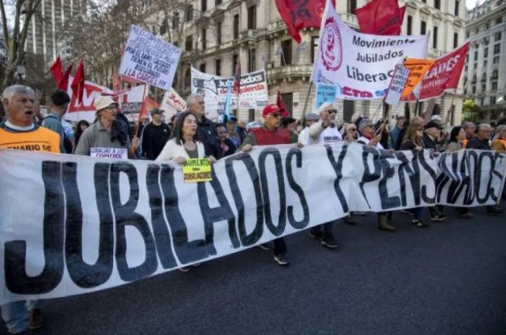 Jubilados y las dos CTA marchan juntos este miércoles por sus reclamos