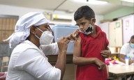 Demócratas advierten los riesgos para niños si Florida anula vacunas obligatorias