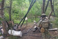 Fuerzas federales desmantelan dos laboratorios y aseguran 21 toneladas de metanfetamina en Durango