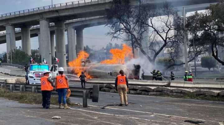 Cuatro muertos y 90 heridos tras la explosión de una pipa de gas en México