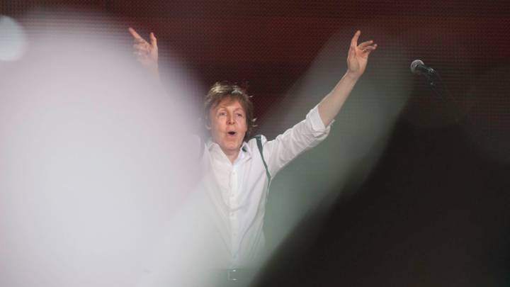 Paul McCartney Shows Up at Mennonite Wedding