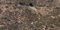 Reportan un militar muerto y varios heridos tras volcadura de vehículo oficial en Baja California