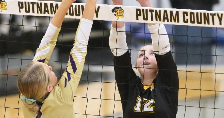 Photos: Putnam County volleyball beats Serena in straight sets