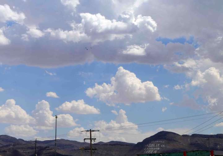 Tras domingo lluvioso, Juárez amanece seminublado y ambiente templado