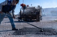 Avanza bacheo en más colonias