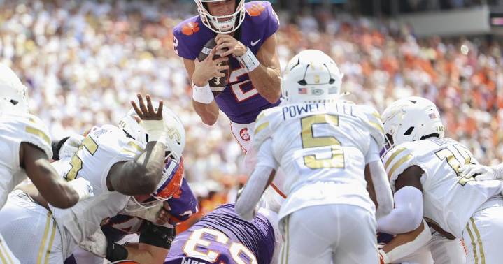 Clemson football loses to Georgia Tech in ACC opener