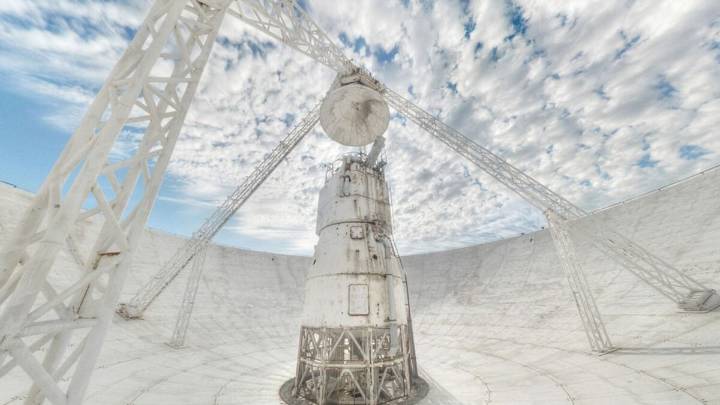 Ukraine Destroys Legendary Soviet-Era Telescope Once Used to Phone Aliens