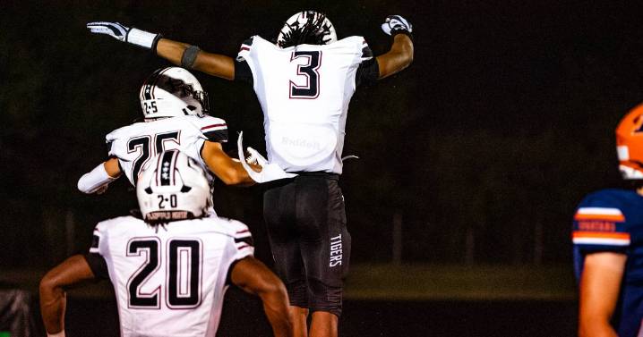 Plainfield North runs all over previously unbeaten Romeoville 49