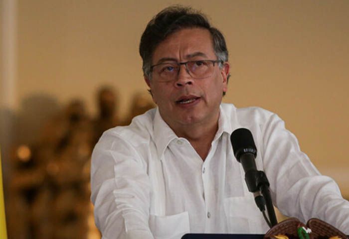´A Miguel Uribe lo mató la mafia, y esa mafia vive en Europa, no en Colombia´