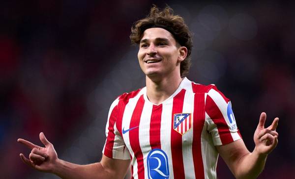 Julián Álvarez, otra vez figura: hat-trick y gol agónico para el Atlético de Madrid