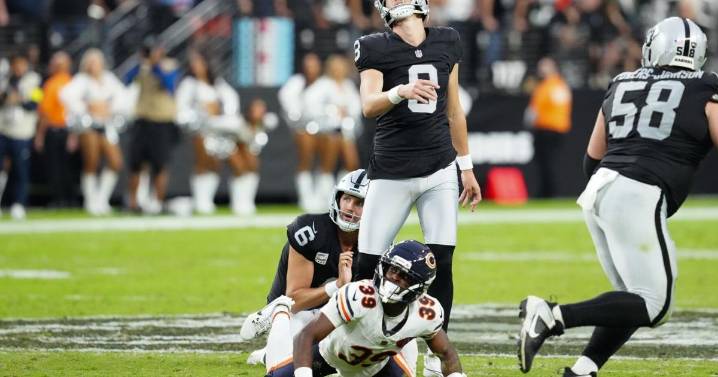 Buford Grad Josh Blackwell's Late Field-Goal Block Saves Bears