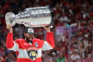 2025-26 Norris Trophy odds, picks, best bets: Can anybody upset Cale Makar and Quinn Hughes?