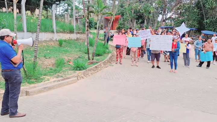 Pobladores de Bello Horizonte protestan frente al Proyecto Huallaga por falta de obras