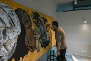 I.Coast historic beachside town boasts new modern art museum
