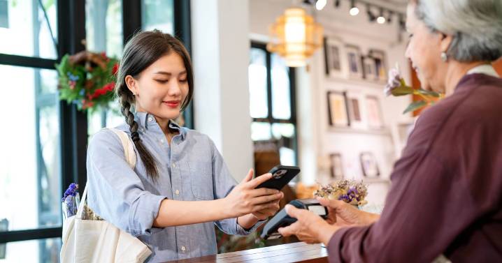 Contactless card limit to be raised over £100 as new payment rules outlined