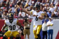 Deadspin | Aaron Rodgers, Steelers excited for Irish excursion vs. Vikings