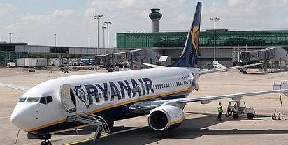 La DGA tilda de "fracaso" el recorte de rutas de Ryanair y arremete contra AENA