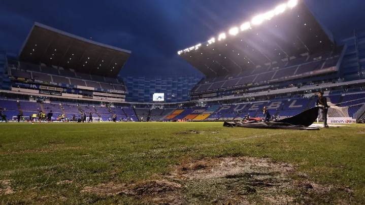 ¡El horror! Del concierto al potrero: así luce la cancha del Estadio Cuauhtémoc