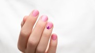 ¿Te haces uñas semipermanentes? Estas son 7 lesiones ungueales que pueden provocarte