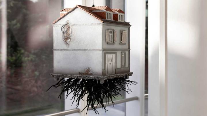 "La estrategia de la ilusión" de Leandro Erlich con curaduría de Andrés Duprat llega a Banco Macro