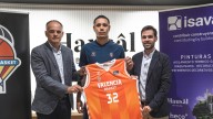 Isaac Nogués: "He venido a Valencia Basket a ayudar a ganar"