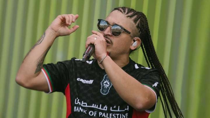 Fútbol y música: Palestino agradeció a Santa Feria por lucir su camiseta en conciertos