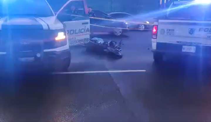 Muere policía auxiliar al derrapar moto en la colonia Escandón